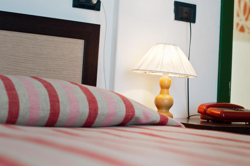 Hotel Milan Rosolina Mare Habitación foto